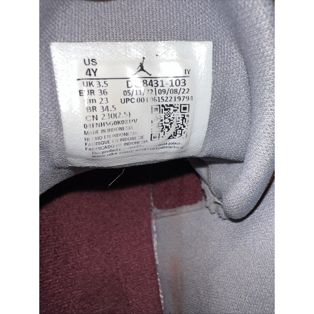 Nike Boys Air Jordan Jumpman Two Trey GS White‎ Cherrywood Red Sneakers Size 4Y - Picture 6 of 15